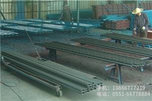 鋼架?chē)娖彳?chē)間.3